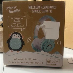 Wireless Over-Ear Headphones - Green